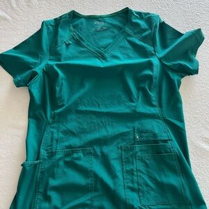 Women’s Hunter Green V-Neck Scrub Top